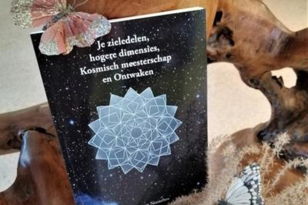 Boek Joke, je zieledelen, hogere dimensies