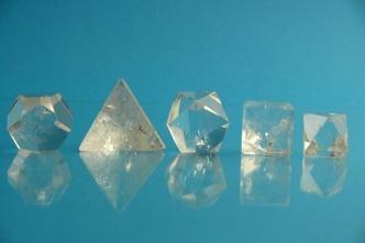 Platonische lichamen bergkristal