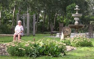 Meditatie in tuin 