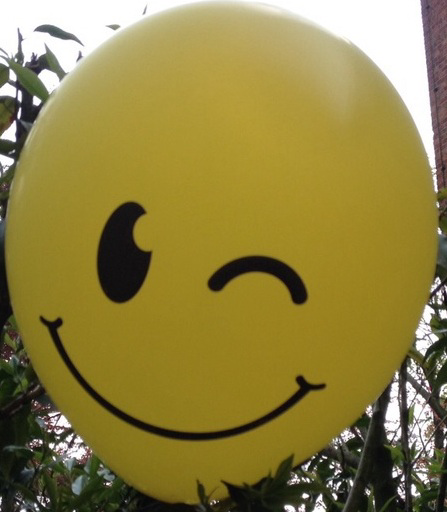 Smiley ballonnen 'wink wink' (100 st)