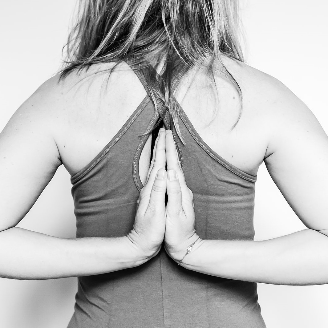 Reeks slow flow yoga - Bloemenwij - 27 mei en 3, 10, 17, 24 juni 2025